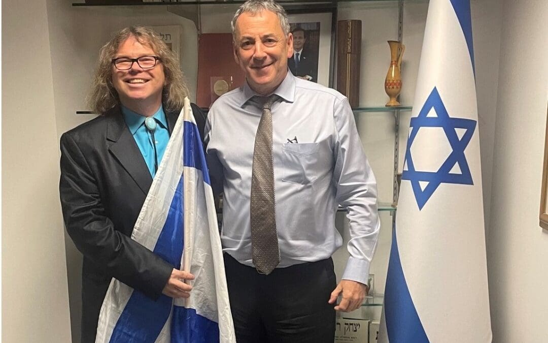 Israel’s Consul General personally thanks the man who carries the flag